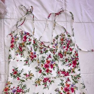 Forever 21 lined floral dress Large shoulder tie and adjustable tie corset bust